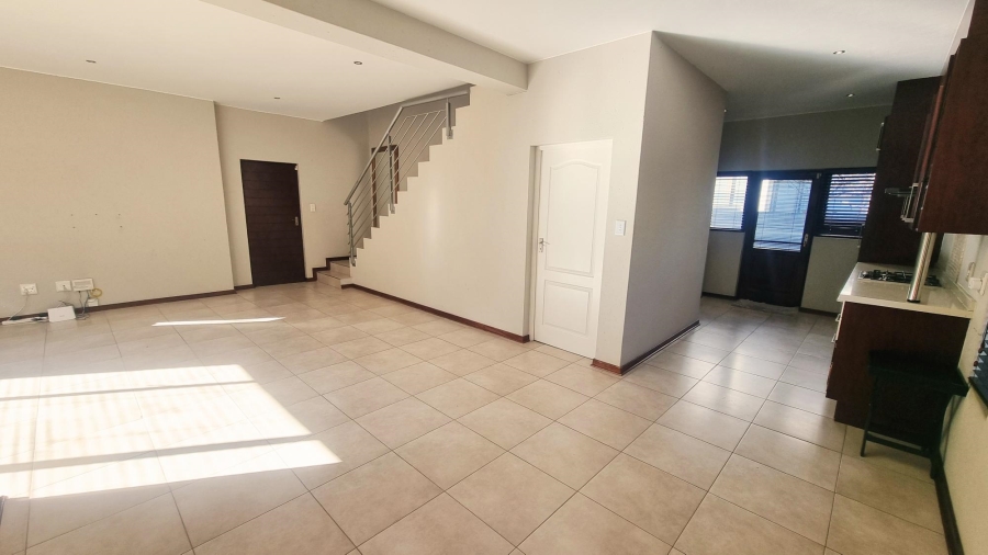3 Bedroom Property for Sale in Broadacres Gauteng