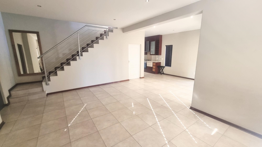 3 Bedroom Property for Sale in Broadacres Gauteng