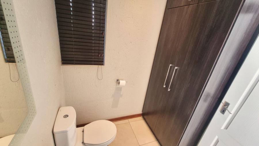 3 Bedroom Property for Sale in Broadacres Gauteng