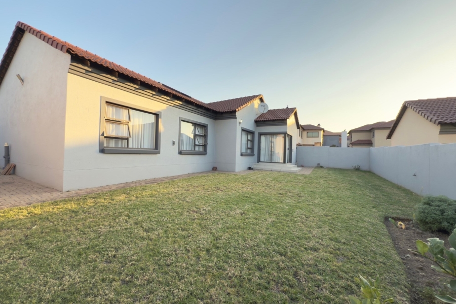 3 Bedroom Property for Sale in Rua Vista Gauteng