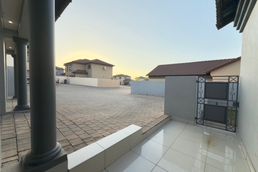 3 Bedroom Property for Sale in Rua Vista Gauteng