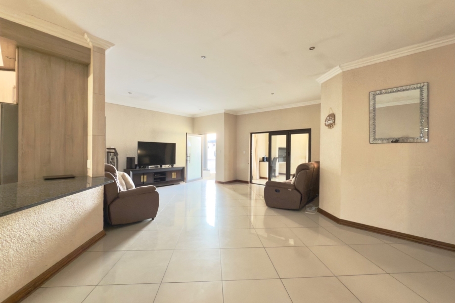 3 Bedroom Property for Sale in Rua Vista Gauteng