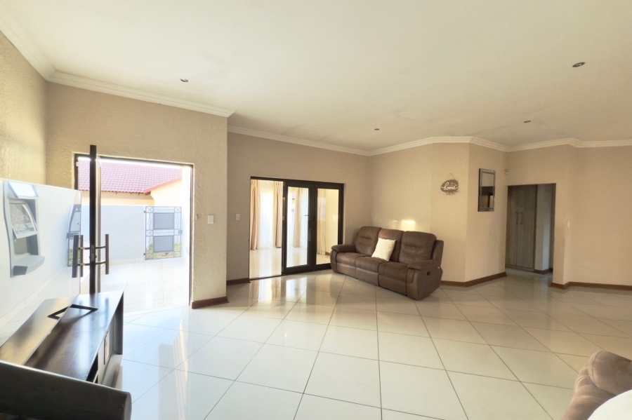 3 Bedroom Property for Sale in Rua Vista Gauteng