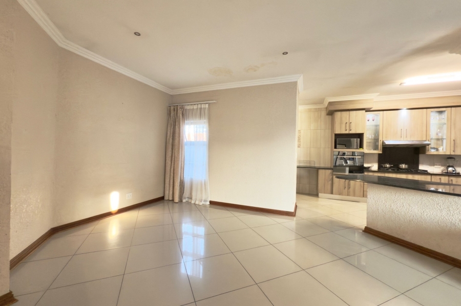 3 Bedroom Property for Sale in Rua Vista Gauteng