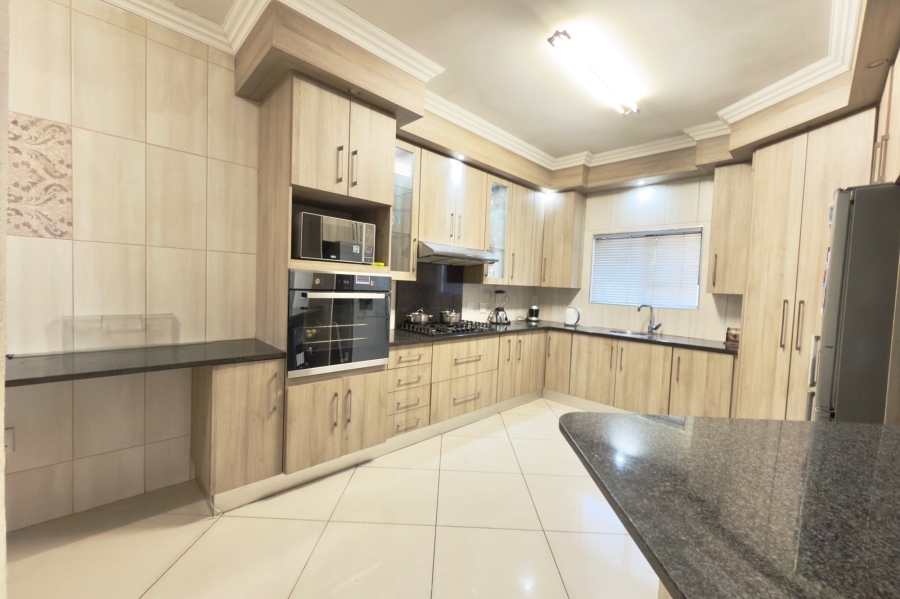 3 Bedroom Property for Sale in Rua Vista Gauteng