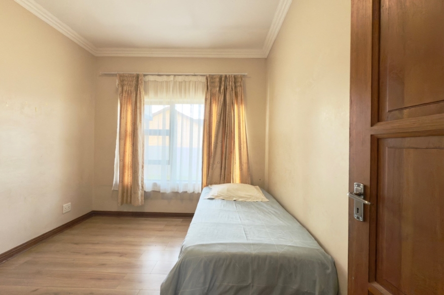 3 Bedroom Property for Sale in Rua Vista Gauteng
