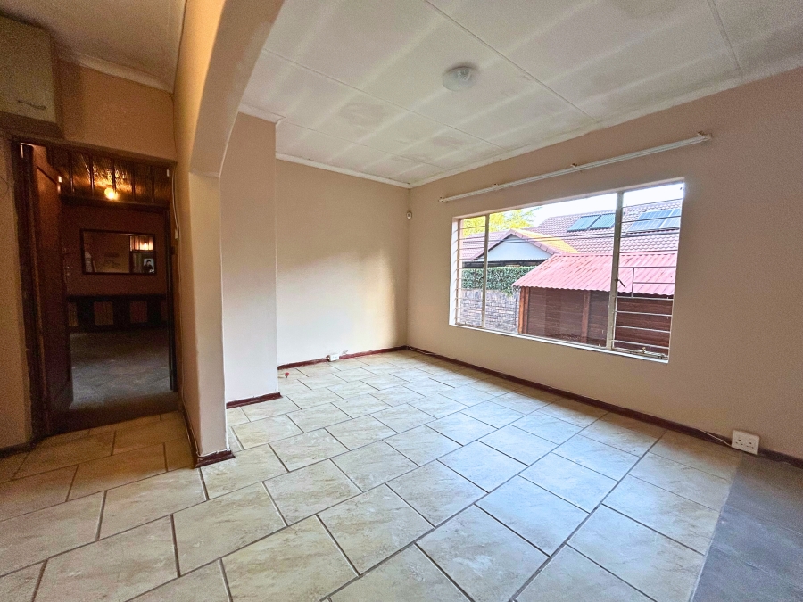 3 Bedroom Property for Sale in Zwartkop Gauteng