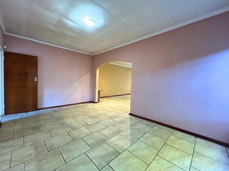 3 Bedroom Property for Sale in Zwartkop Gauteng