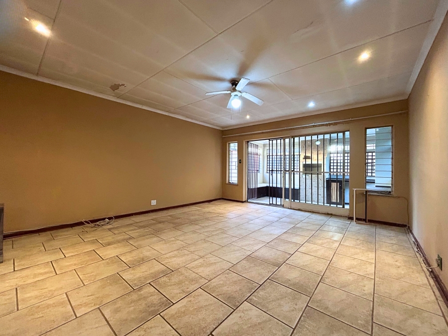 3 Bedroom Property for Sale in Zwartkop Gauteng