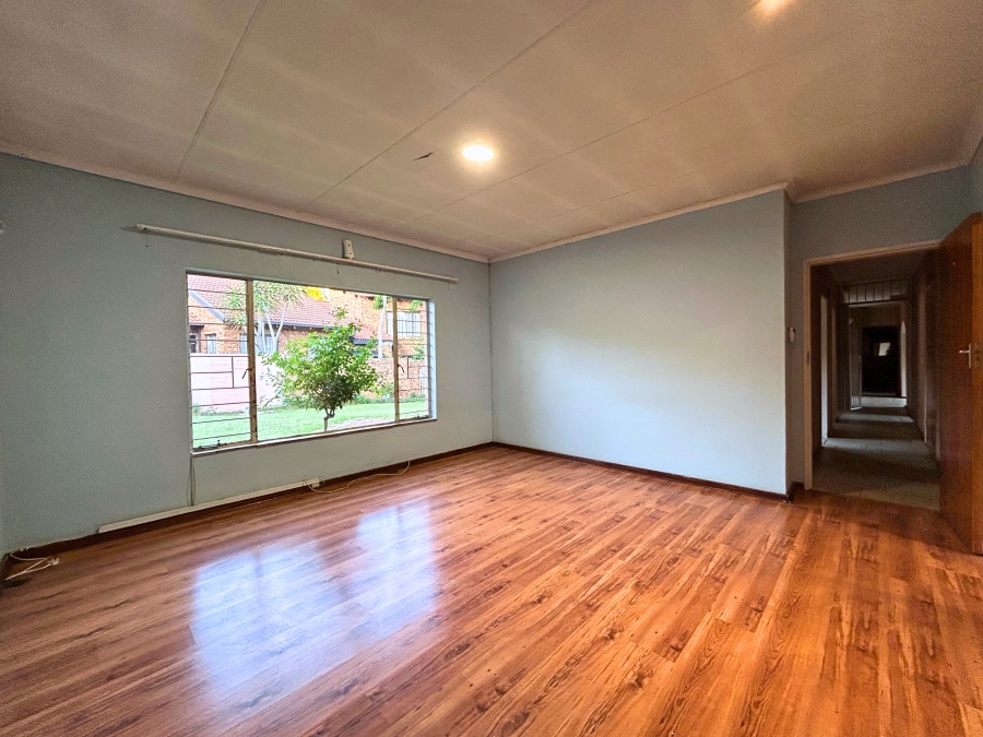 3 Bedroom Property for Sale in Zwartkop Gauteng