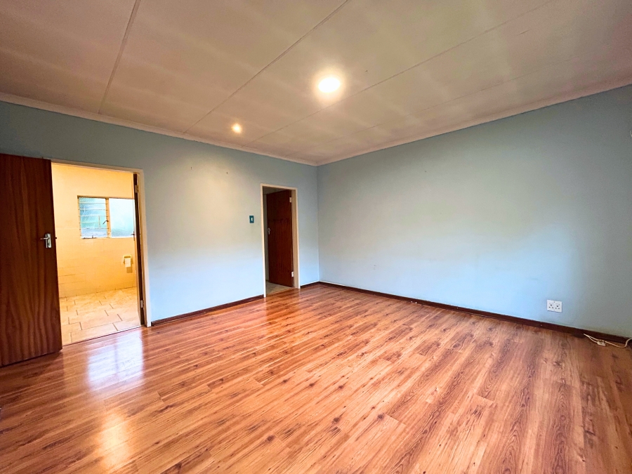 3 Bedroom Property for Sale in Zwartkop Gauteng