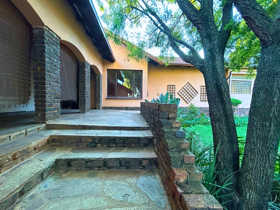 3 Bedroom Property for Sale in Zwartkop Gauteng