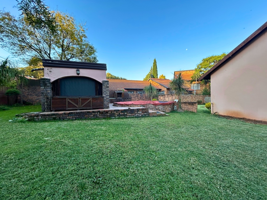 3 Bedroom Property for Sale in Zwartkop Gauteng