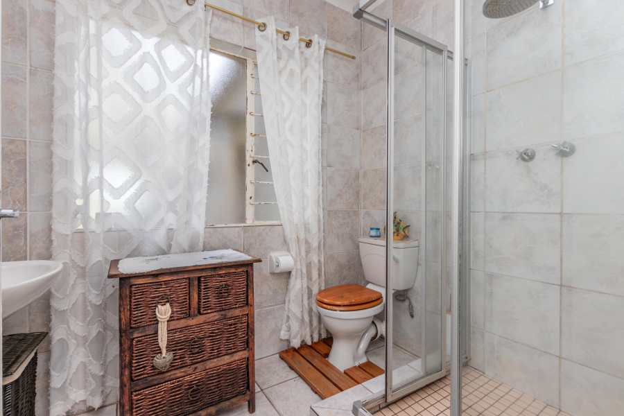 13 Bedroom Property for Sale in Poortview Gauteng