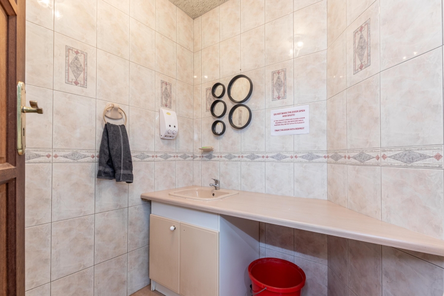 13 Bedroom Property for Sale in Poortview Gauteng