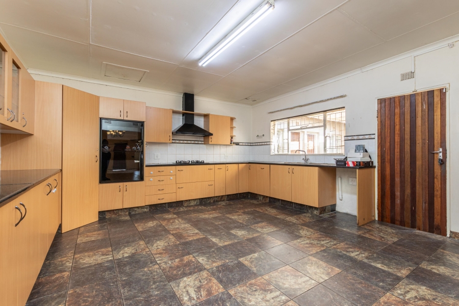 13 Bedroom Property for Sale in Poortview Gauteng