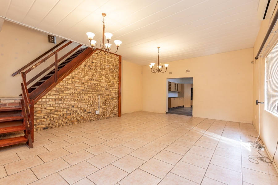 13 Bedroom Property for Sale in Poortview Gauteng
