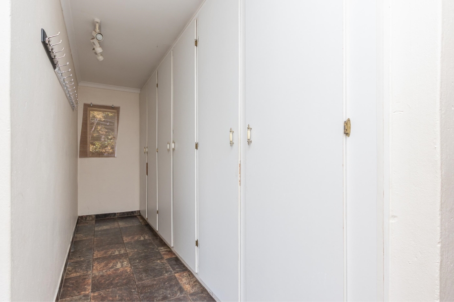 13 Bedroom Property for Sale in Poortview Gauteng