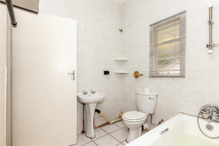 13 Bedroom Property for Sale in Poortview Gauteng