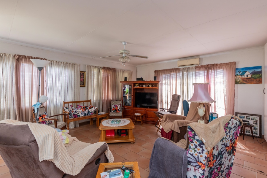 13 Bedroom Property for Sale in Poortview Gauteng