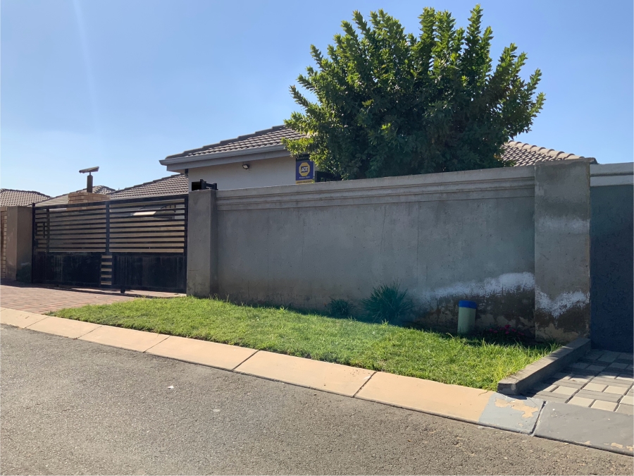 3 Bedroom Property for Sale in Salfin Gauteng