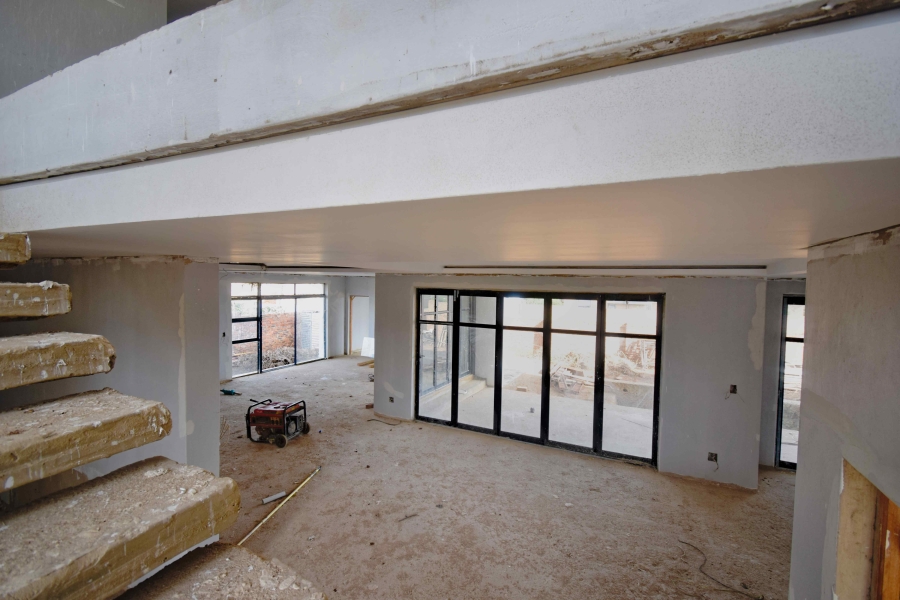 6 Bedroom Property for Sale in The Ridge Gauteng