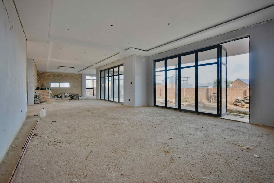6 Bedroom Property for Sale in The Ridge Gauteng
