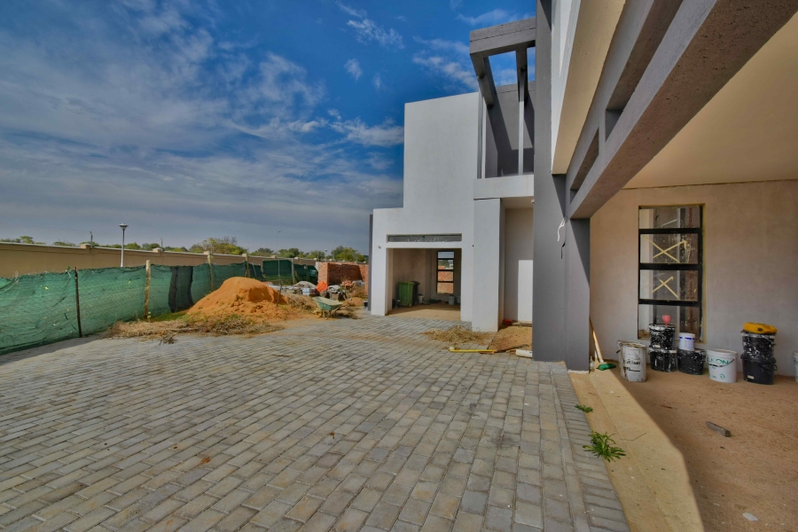 6 Bedroom Property for Sale in The Ridge Gauteng