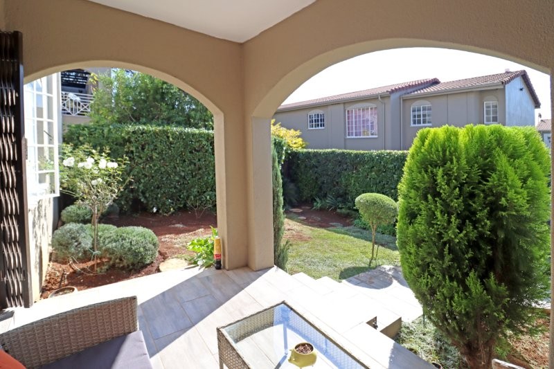 2 Bedroom Property for Sale in Robindale Gauteng