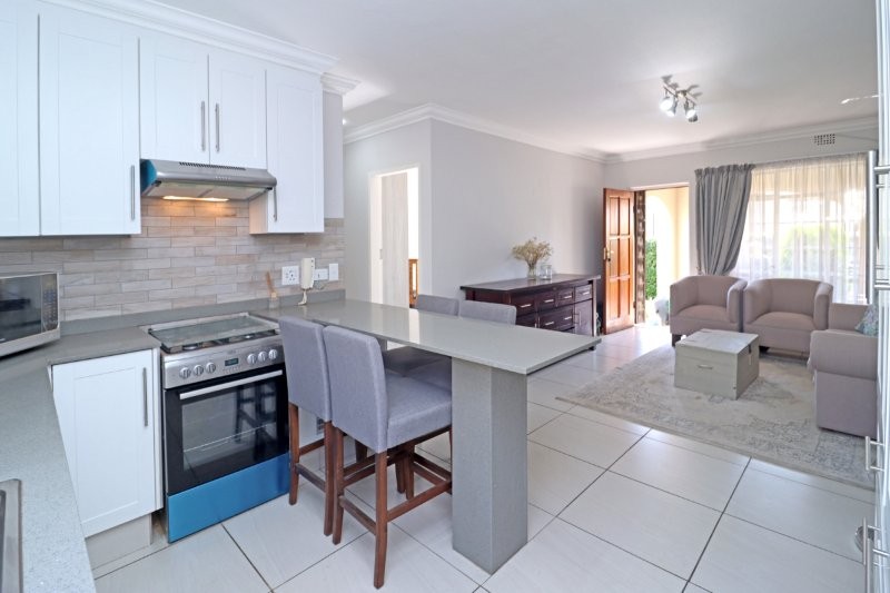 2 Bedroom Property for Sale in Robindale Gauteng