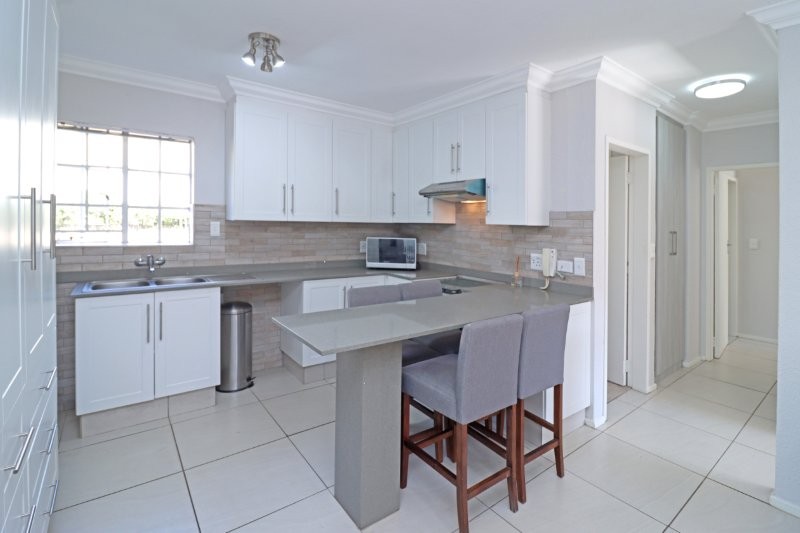 2 Bedroom Property for Sale in Robindale Gauteng
