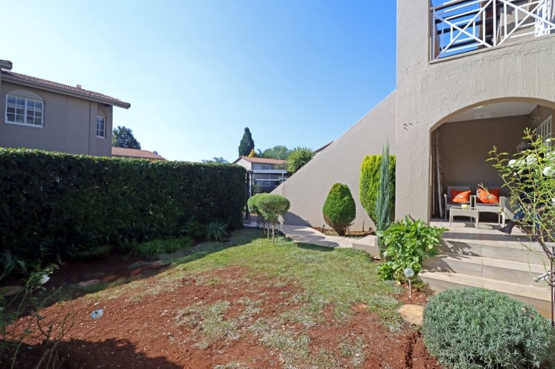 2 Bedroom Property for Sale in Robindale Gauteng