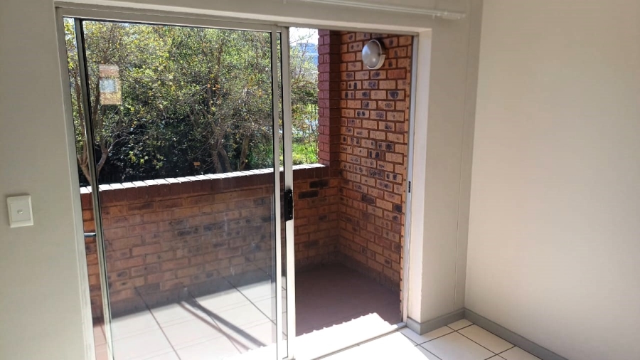 2 Bedroom Property for Sale in Zwartkop Gauteng