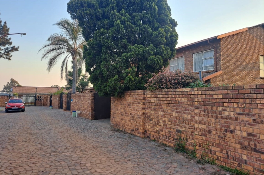 To Let 3 Bedroom Property for Rent in Dersley Gauteng