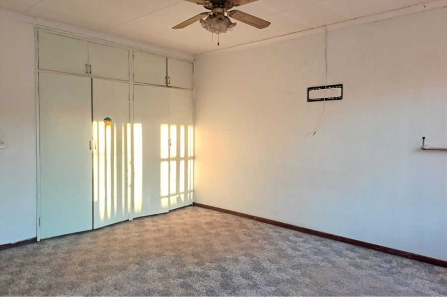 To Let 3 Bedroom Property for Rent in Dersley Gauteng
