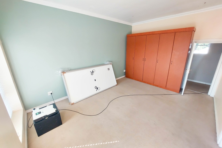 5 Bedroom Property for Sale in Tiegerpoort Gauteng