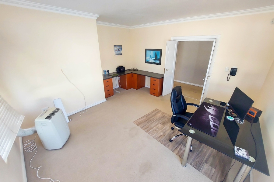 5 Bedroom Property for Sale in Tiegerpoort Gauteng