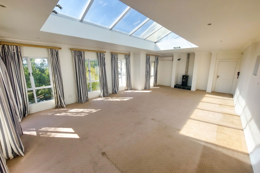 5 Bedroom Property for Sale in Tiegerpoort Gauteng