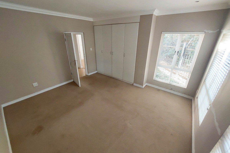 5 Bedroom Property for Sale in Tiegerpoort Gauteng