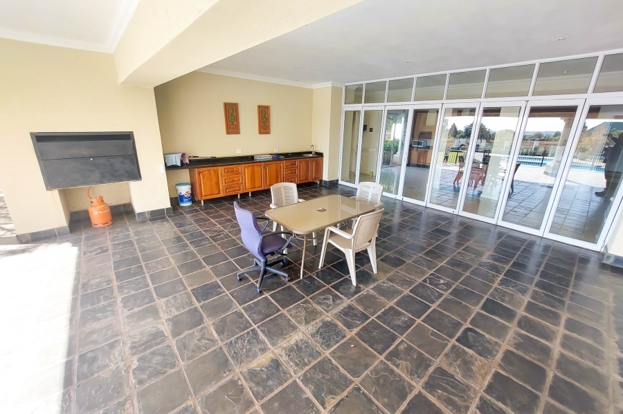 5 Bedroom Property for Sale in Tiegerpoort Gauteng