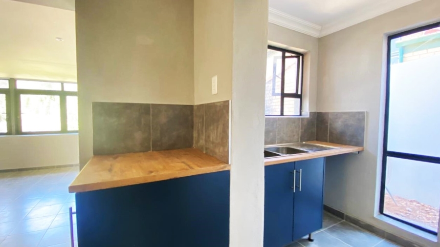 To Let 3 Bedroom Property for Rent in Garsfontein Gauteng