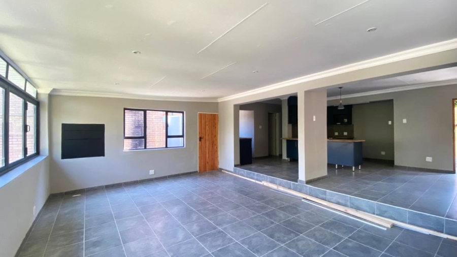 To Let 3 Bedroom Property for Rent in Garsfontein Gauteng