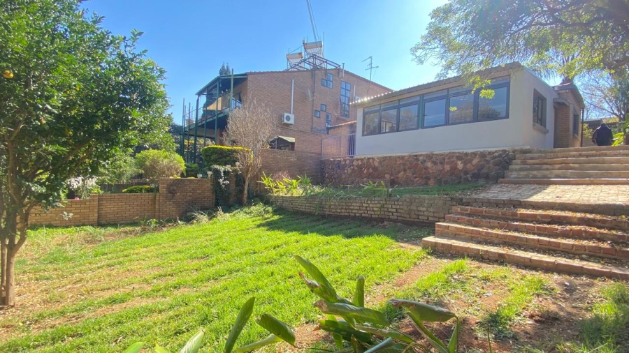 To Let 3 Bedroom Property for Rent in Garsfontein Gauteng