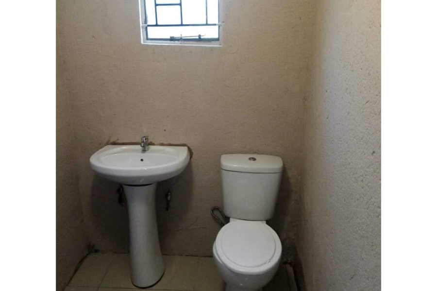 1 Bedroom Property for Sale in Olievenhoutbosch Gauteng