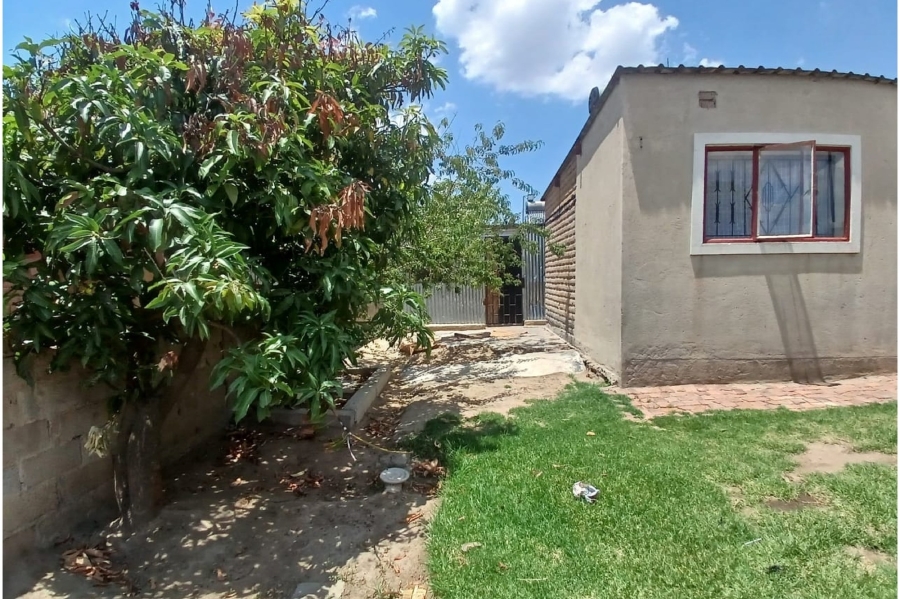 1 Bedroom Property for Sale in Olievenhoutbosch Gauteng