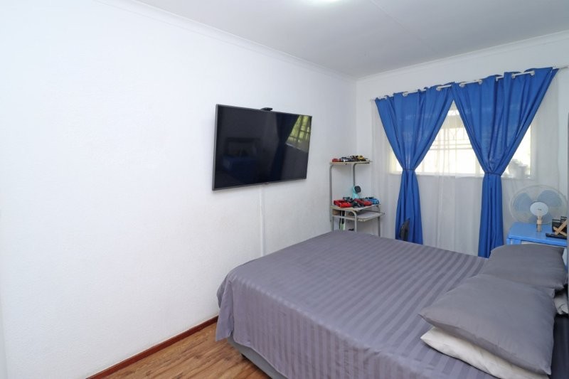 2 Bedroom Property for Sale in Robindale Gauteng