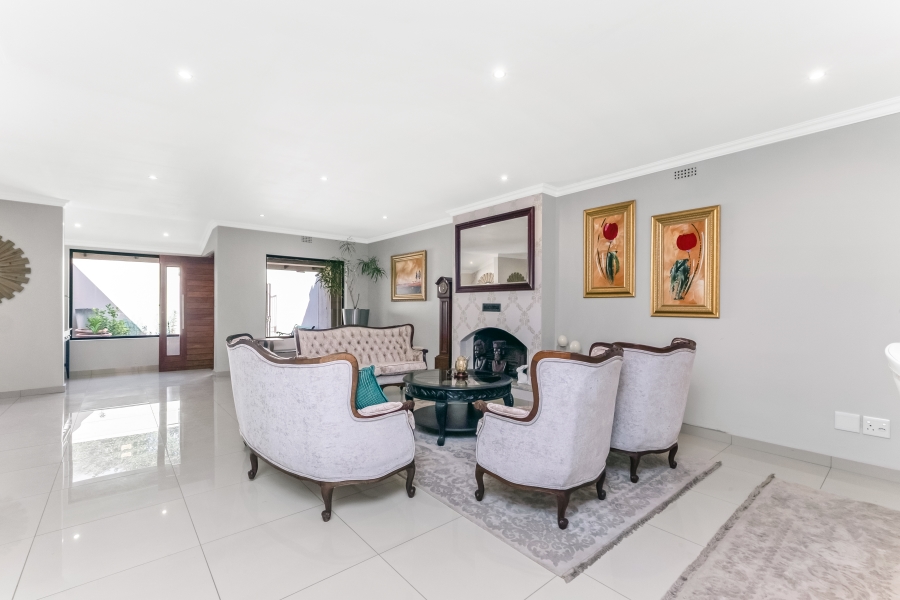 To Let 3 Bedroom Property for Rent in Morningside Ext 40 Gauteng