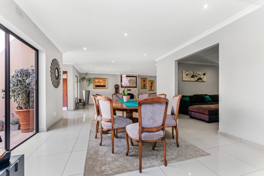 To Let 3 Bedroom Property for Rent in Morningside Ext 40 Gauteng