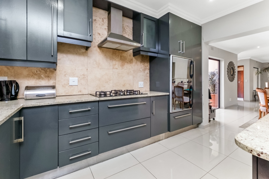 To Let 3 Bedroom Property for Rent in Morningside Ext 40 Gauteng
