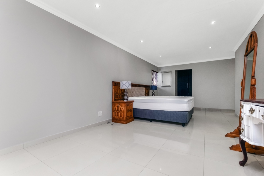 To Let 3 Bedroom Property for Rent in Morningside Ext 40 Gauteng